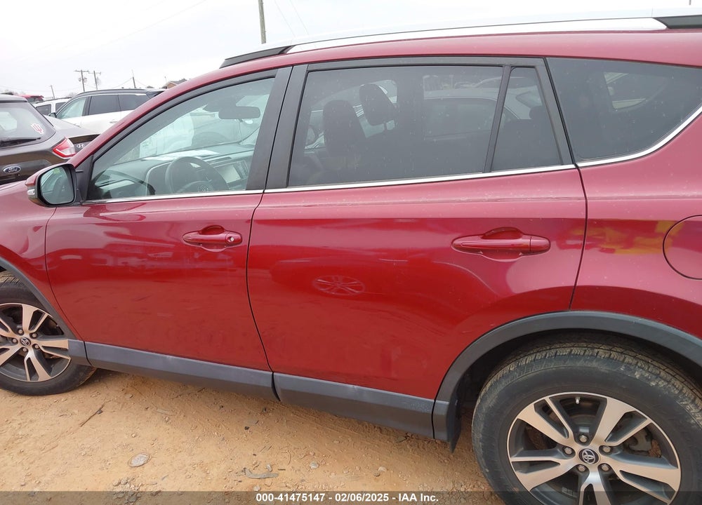 2018 TOYOTA RAV4 ADVENTURE/XLE VIN: 2T3WFREVXJW507454