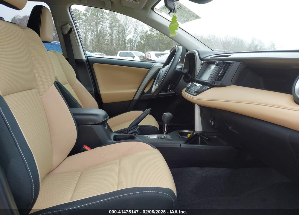 2018 TOYOTA RAV4 ADVENTURE/XLE VIN: 2T3WFREVXJW507454