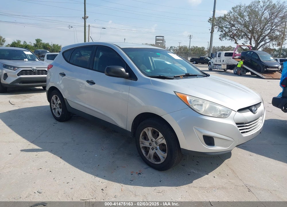2011 HYUNDAI TUCSON GL VIN: KM8JT3AB2BU292934