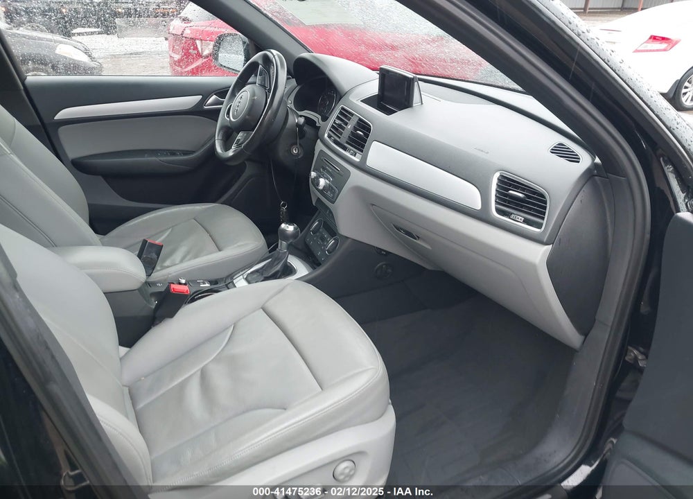 2018 AUDI Q3 2.0T PREMIUM/2.0T SPORT PREMIUM VIN: WA1BCCFS0JR011906