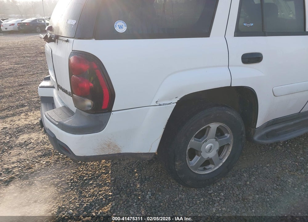 2003 CHEVROLET TRAILBLAZER LT VIN: 1GNDT13S632228371