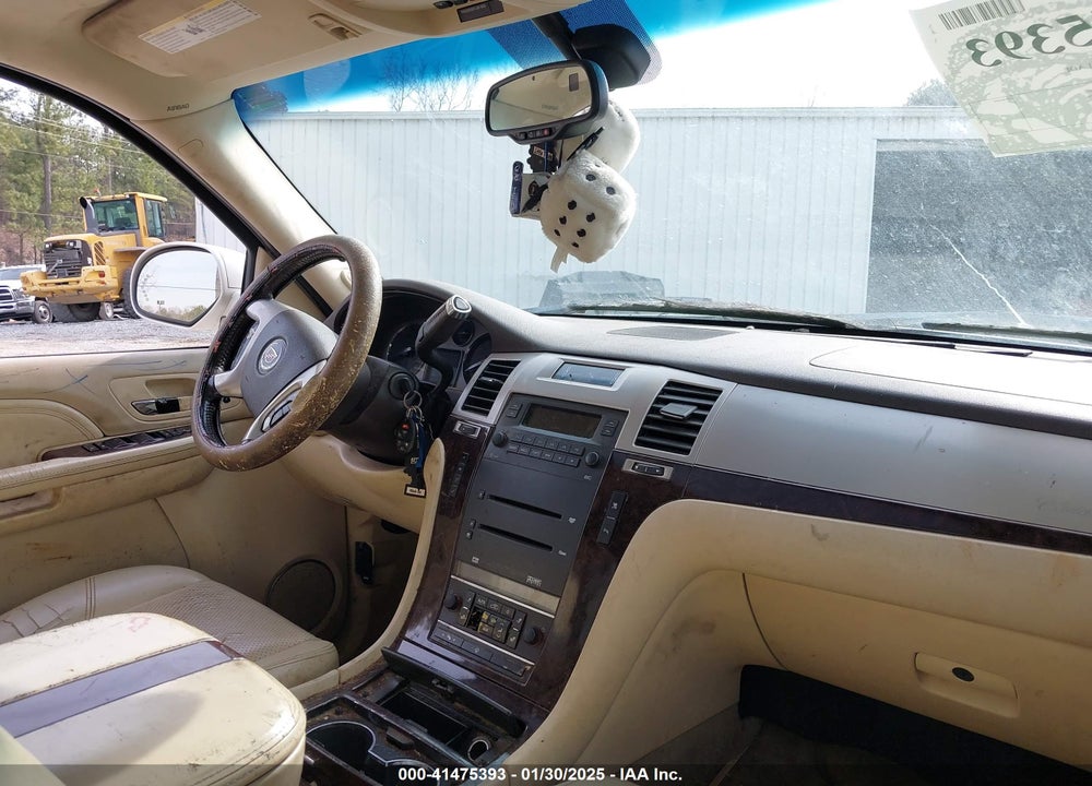 2007 CADILLAC ESCALADE STANDARD VIN: 1GYEC63837R257896