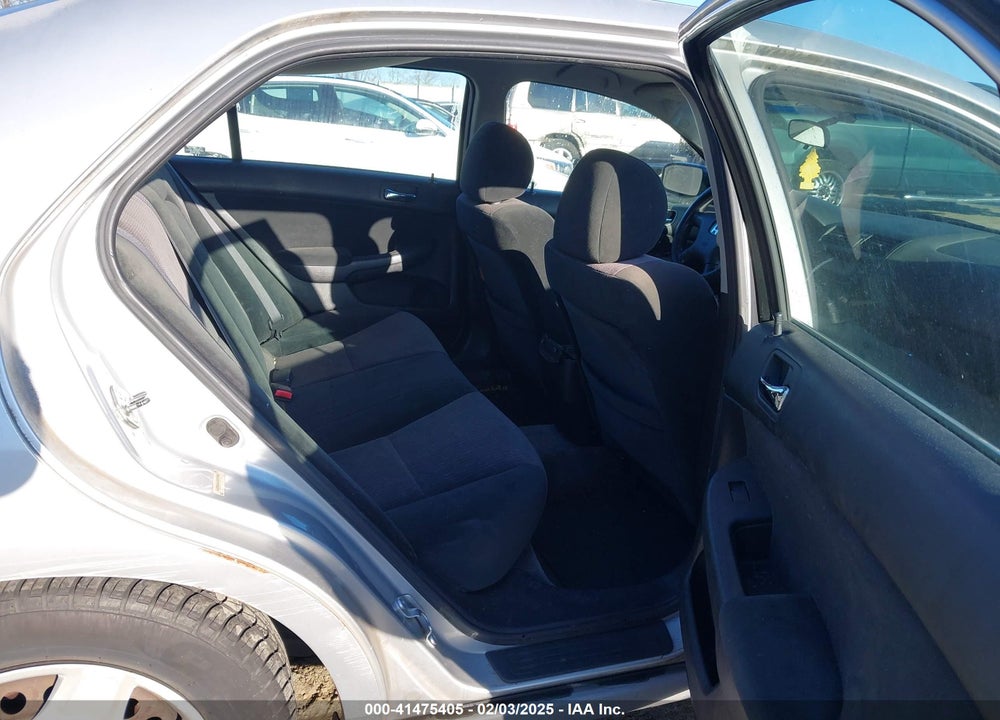 2005 HONDA ACCORD 2.4 LX VIN: 3HGCM56455G703400