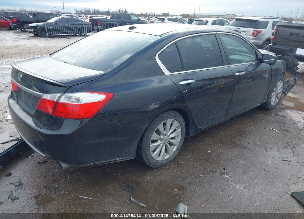 2014 HONDA ACCORD VIN: 1HGCR2F83EA130482