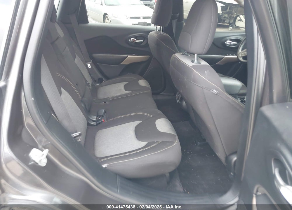 2017 JEEP CHEROKEE VIN: 1C4PJLAB5HW592694