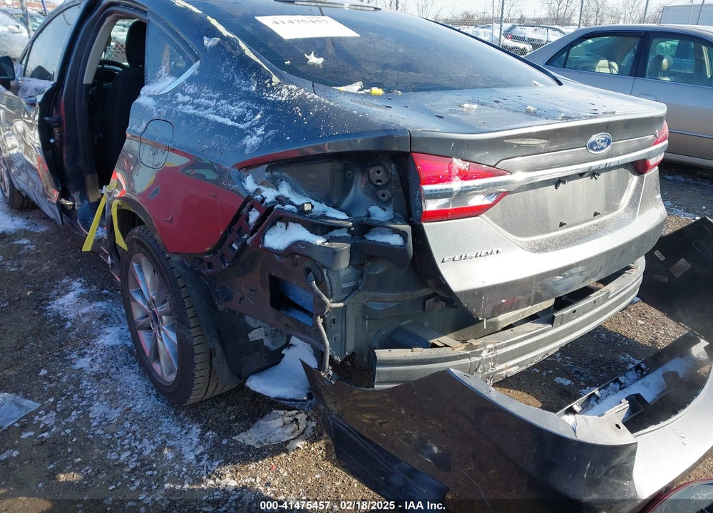 2017 FORD FUSION VIN: 3FA6P0H73HR404497