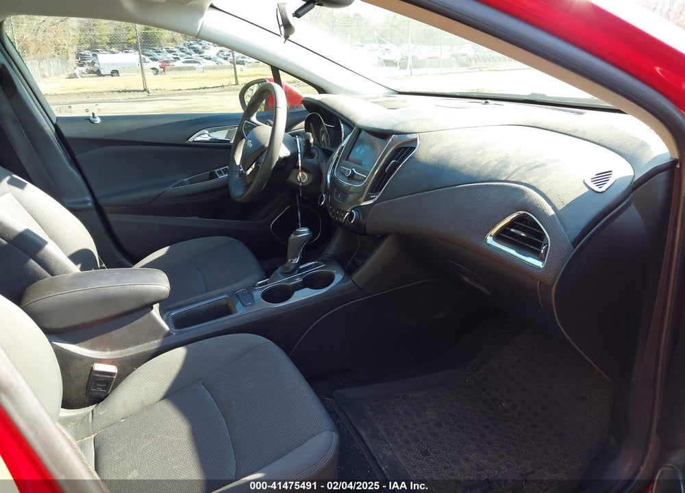 2019 CHEVROLET CRUZE VIN: 1G1BE5SM8K7134247