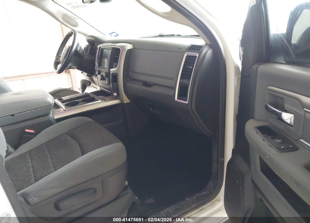 2013 RAM 1500 VIN: 1C6RR6LTXDS547333