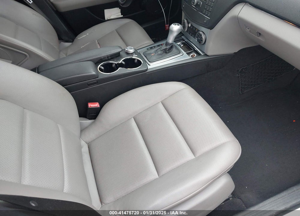 2008 MERCEDES-BENZ C 300 VIN: WDDGF81X38F156829