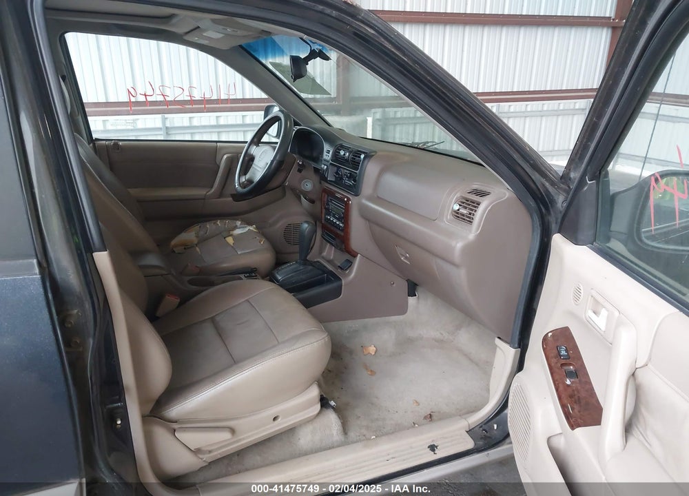 2000 HONDA PASSPORT EX/LX VIN: 4S6CK58W7Y4412436