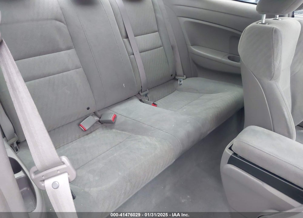 2011 HONDA CIVIC LX VIN: 2HGFG1B68BH503868