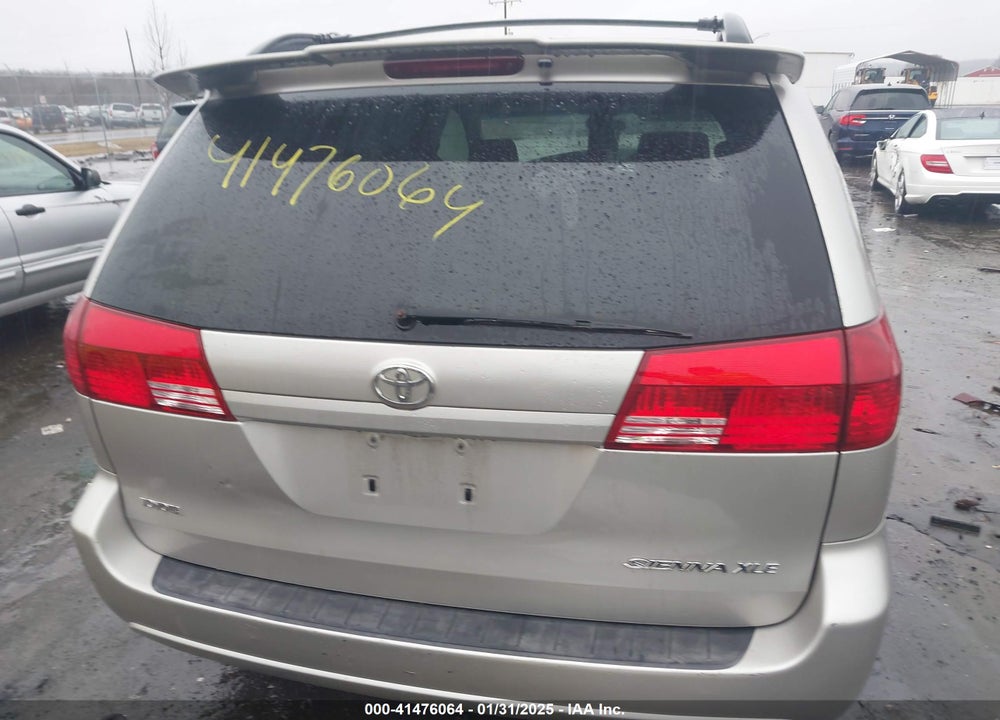 2005 TOYOTA SIENNA XLE VIN: 5TDZA22C45S385509