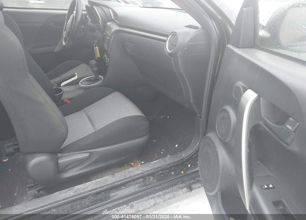 2015 SCION TC VIN: JTKJF5C7XFJ002570