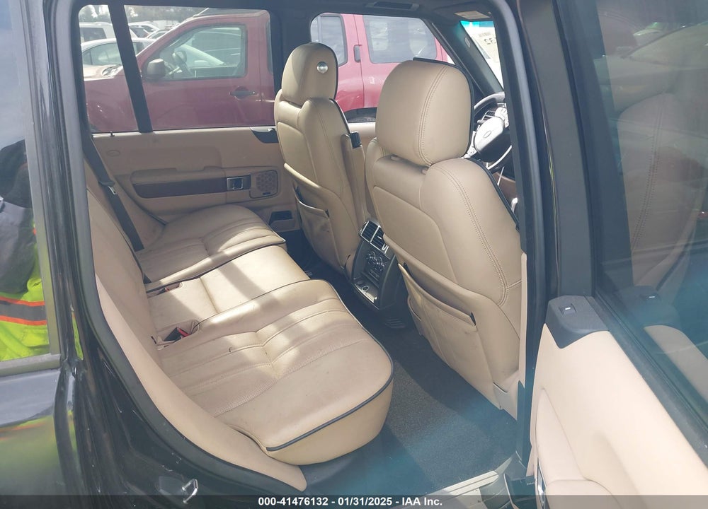 2010 LAND ROVER RANGE ROVER HSE VIN: SALMF1D42AA323828