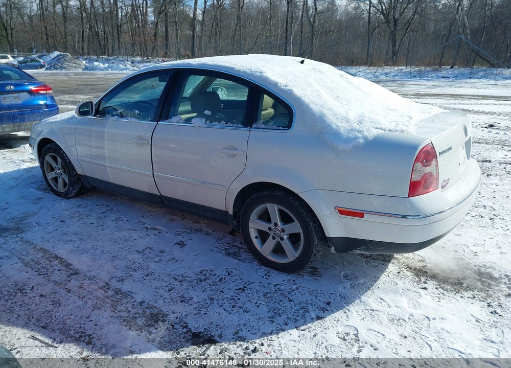 2004 VOLKSWAGEN PASSAT GLX VIN: WVWRH63B74P254107
