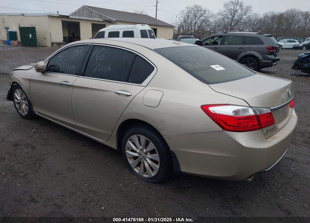 2013 HONDA ACCORD EX-L V-6 VIN: 1HGCR3F88DA015820