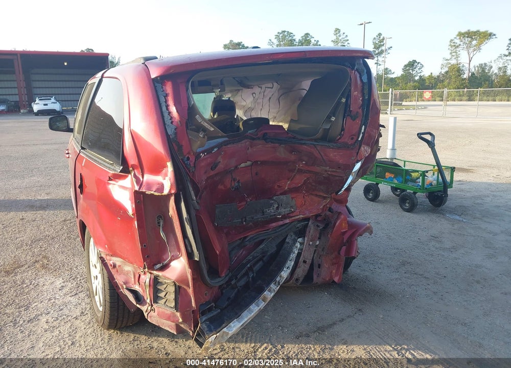 2015 CHRYSLER TOWN & COUNTRY LX VIN: 2C4RC1AG8FR755640