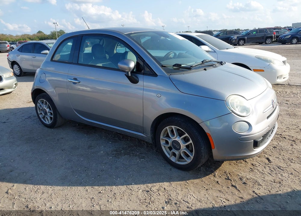 2015 FIAT 500 POP VIN: 3C3CFFAR2FT523161