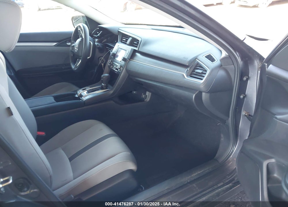 2017 HONDA CIVIC VIN: 19XFC2F5XHE059379