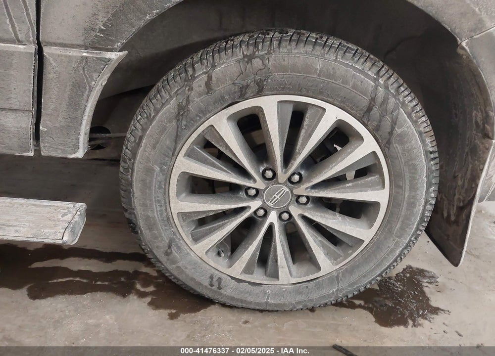 2016 LINCOLN NAVIGATOR L SELECT VIN: 5LMJJ3JT4GEL01260