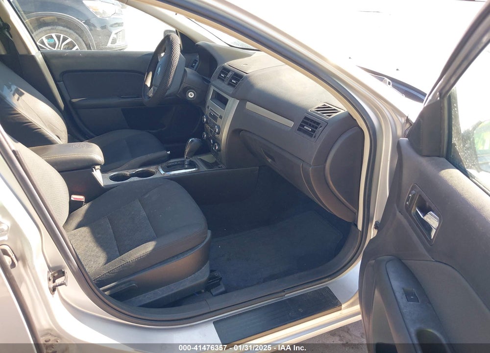 2012 FORD FUSION VIN: 3FAHP0HG7CR177378