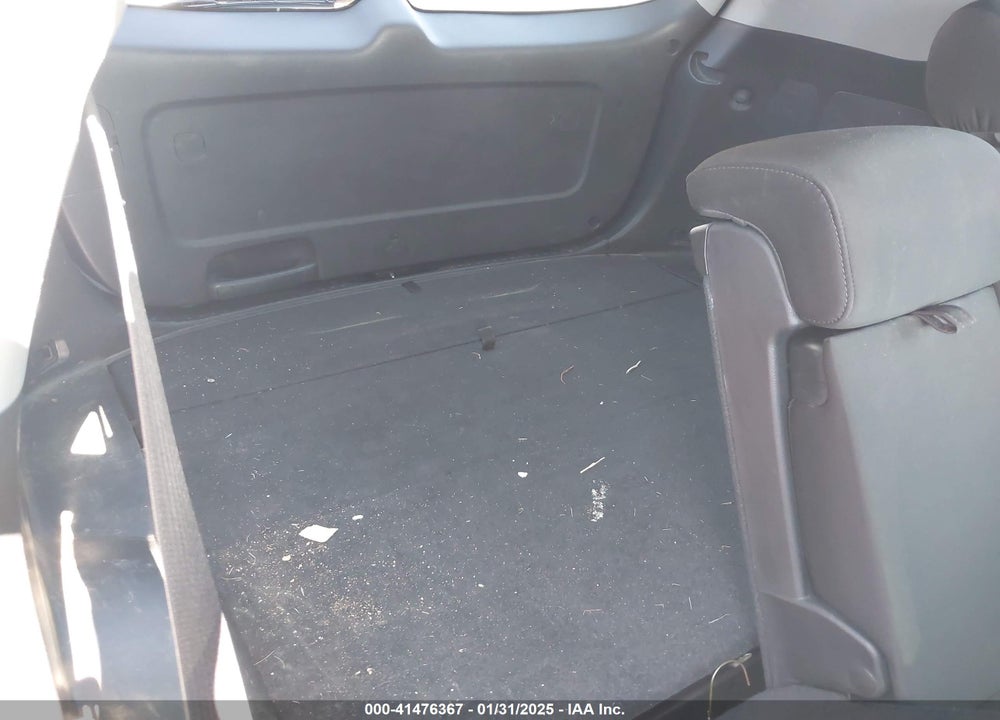 2014 KIA SORENTO VIN: 5XYKT3A68EG521957
