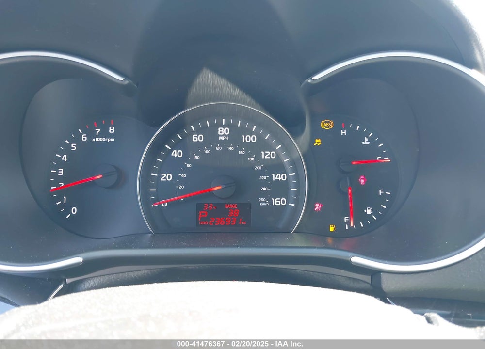 2014 KIA SORENTO VIN: 5XYKT3A68EG521957