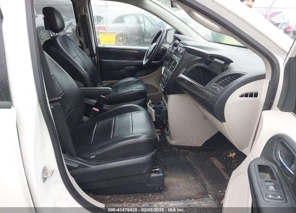 2011 DODGE GRAND CARAVAN EXPRESS VIN: 2D4RN4DG2BR795636