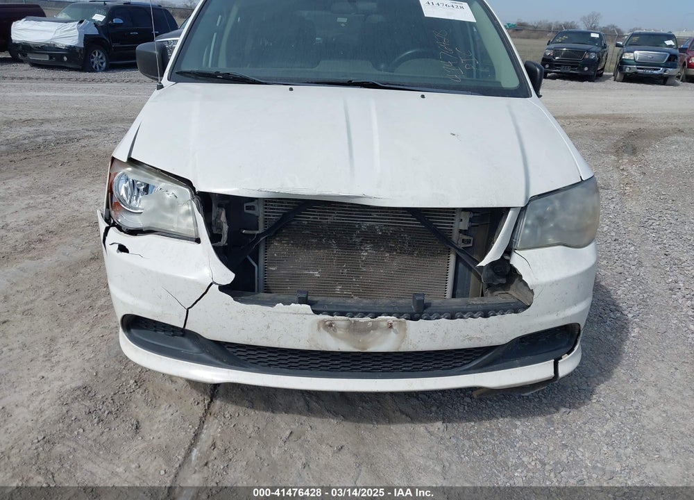 2011 DODGE GRAND CARAVAN EXPRESS VIN: 2D4RN4DG2BR795636