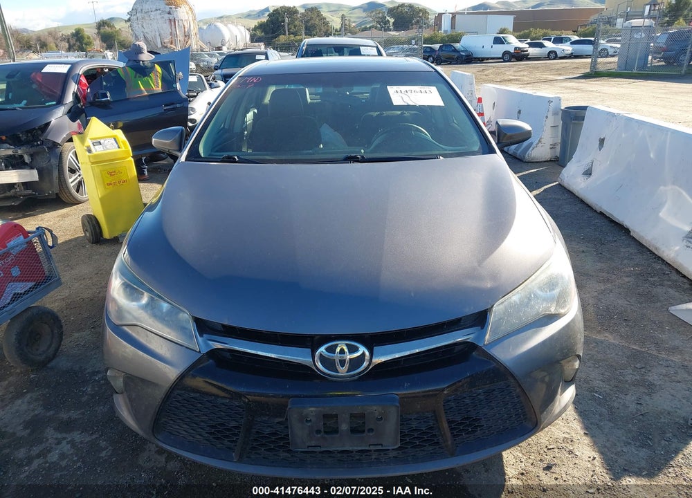 2017 TOYOTA CAMRY SE VIN: 4T1BF1FK4HU375492