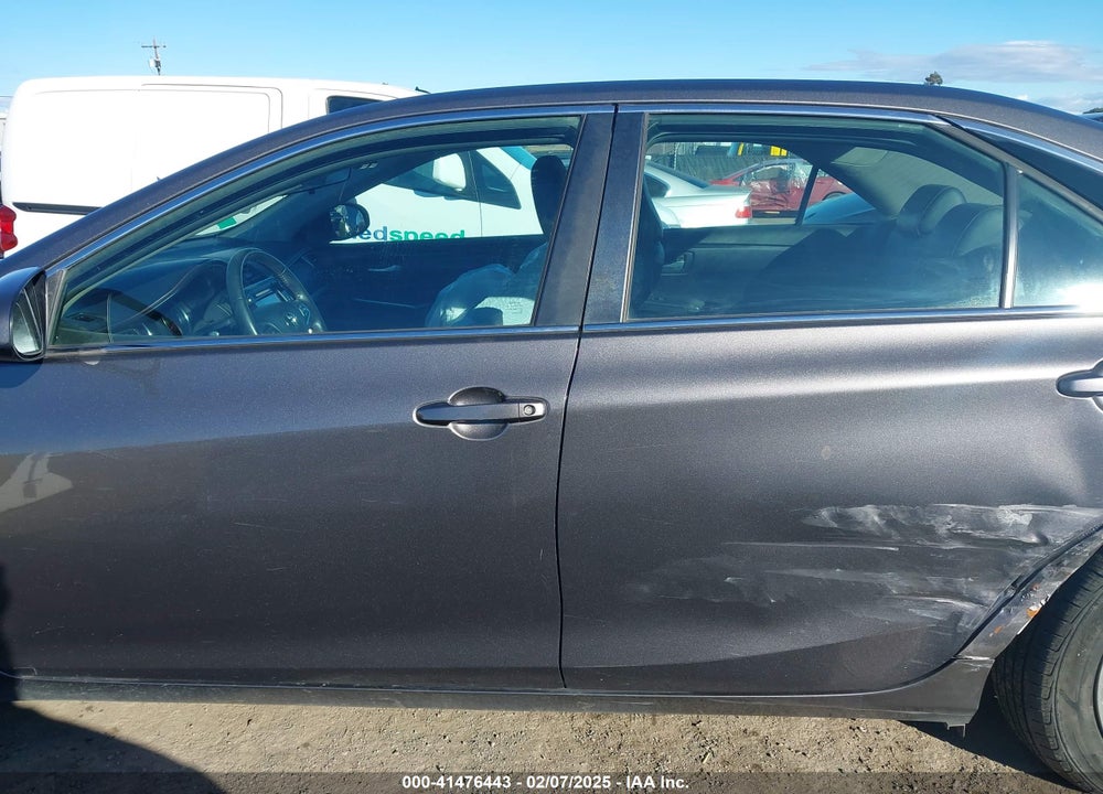 2017 TOYOTA CAMRY SE VIN: 4T1BF1FK4HU375492
