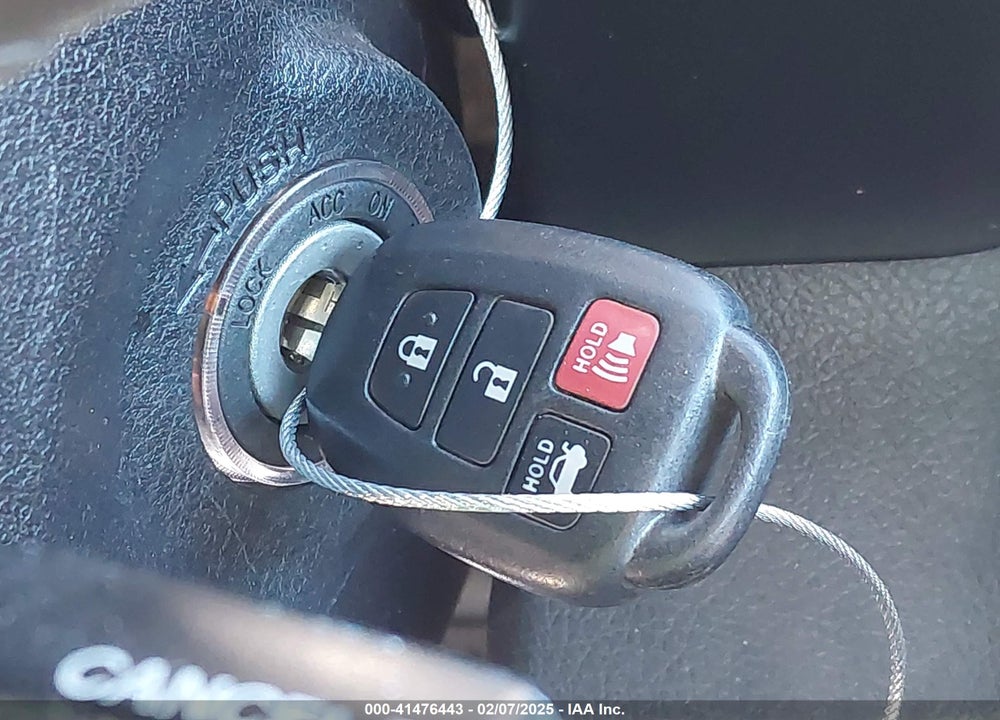 2017 TOYOTA CAMRY SE VIN: 4T1BF1FK4HU375492