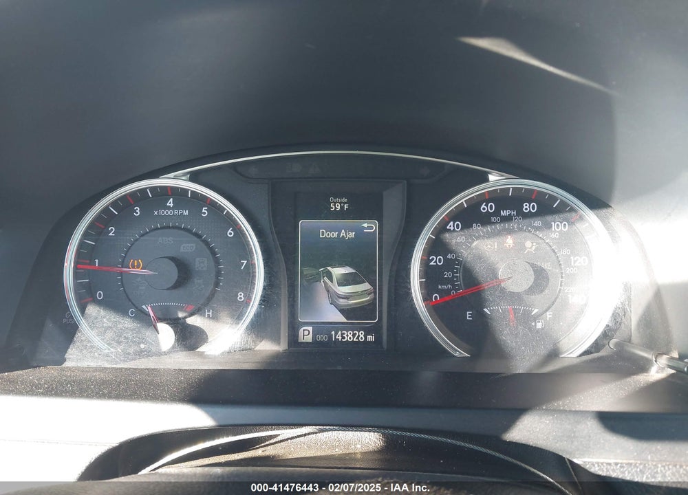 2017 TOYOTA CAMRY SE VIN: 4T1BF1FK4HU375492