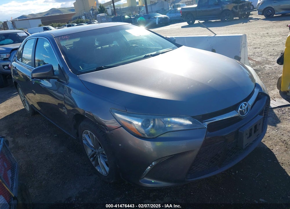 2017 TOYOTA CAMRY SE VIN: 4T1BF1FK4HU375492