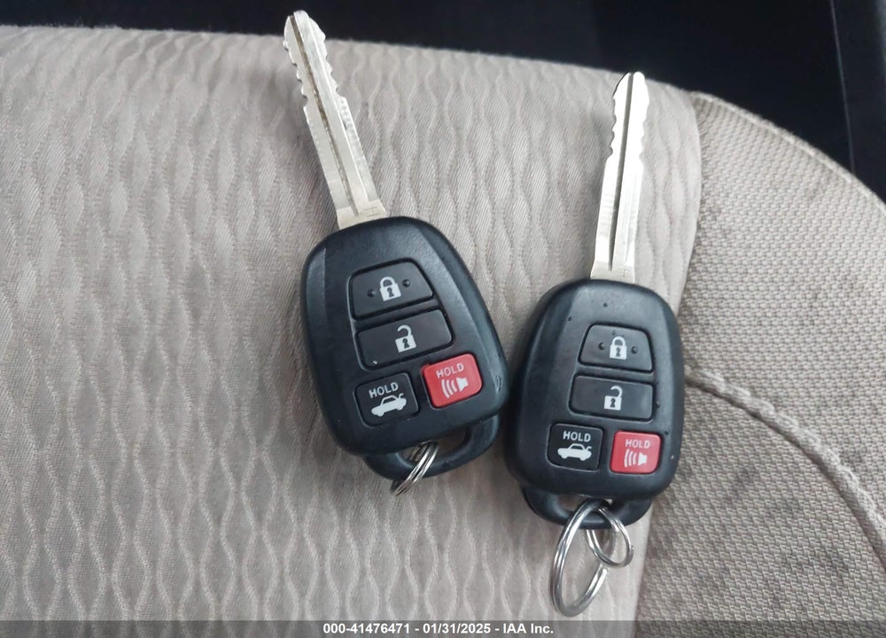 2015 TOYOTA COROLLA LE PLUS VIN: 2T1BURHE6FC463325