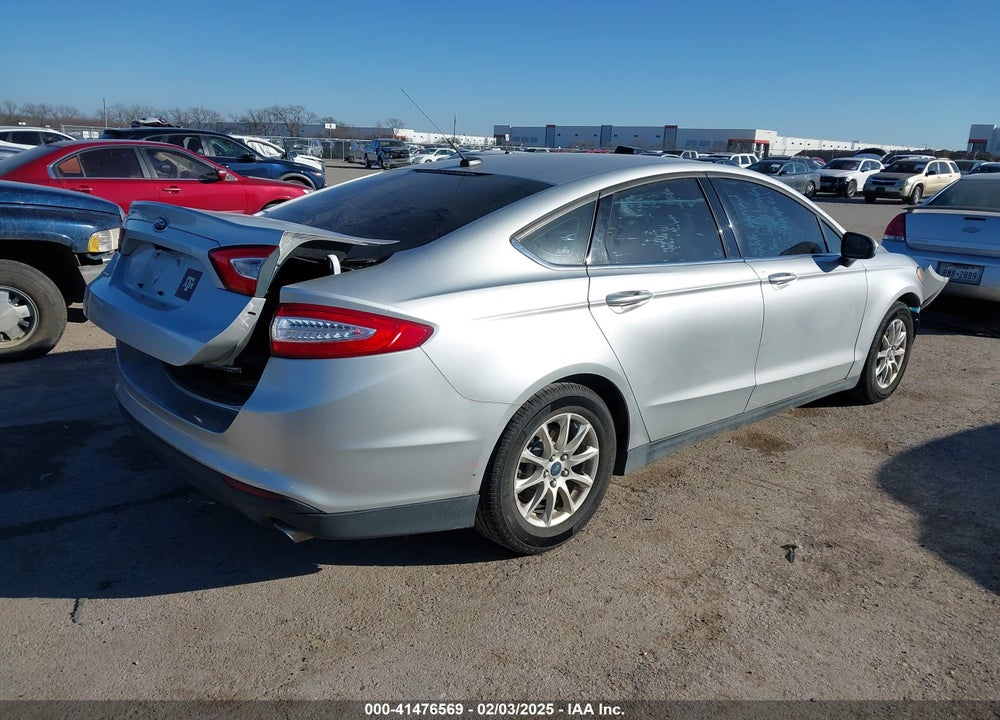2016 FORD FUSION VIN: 3FA6P0G71GR235869