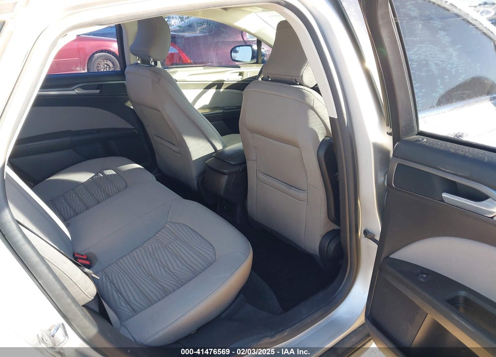 2016 FORD FUSION VIN: 3FA6P0G71GR235869