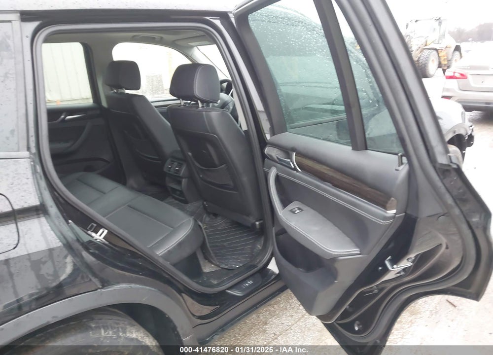 2015 BMW X3 XDRIVE28I VIN: 5UXWX9C53F0D57118