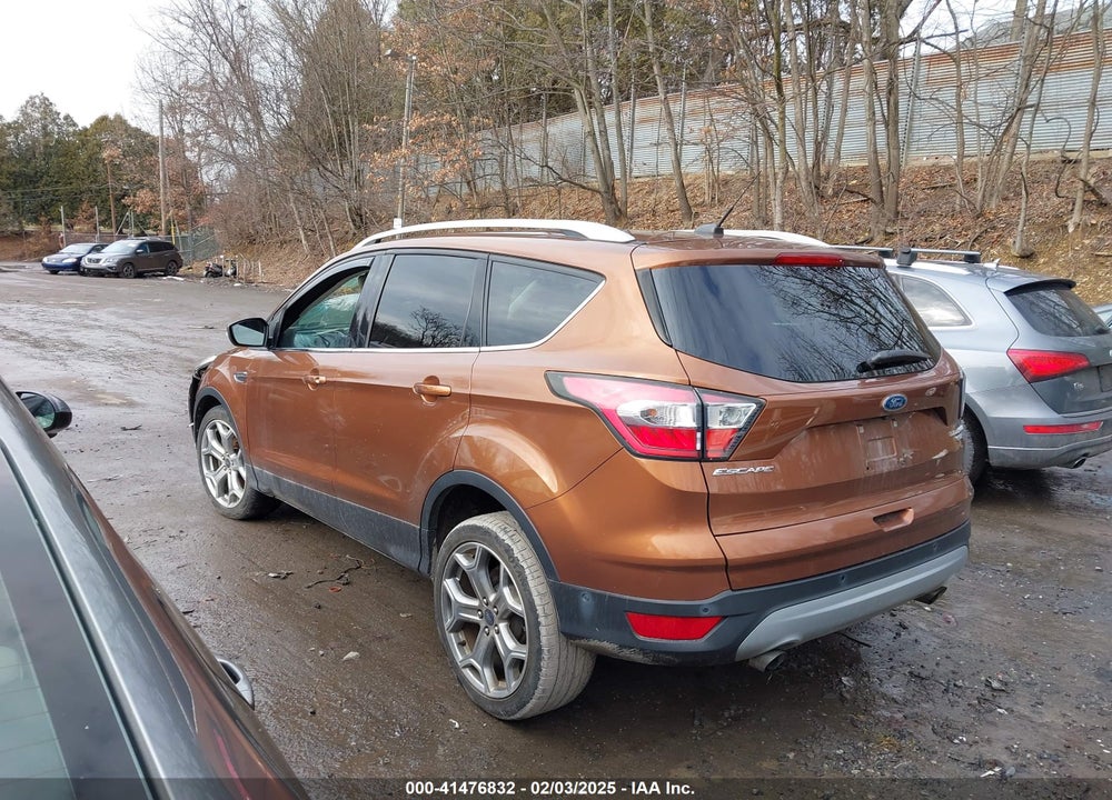 2017 FORD ESCAPE VIN: 1FMCU9JD2HUA00136