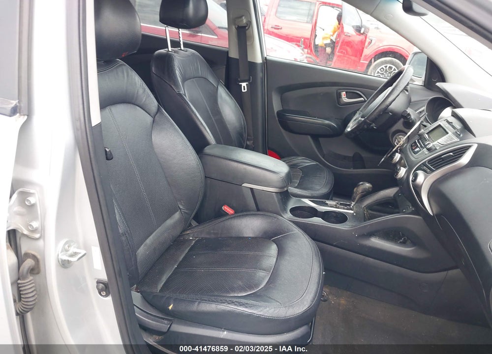 2012 HYUNDAI TUCSON LIMITED VIN: KM8JU3AC5CU374583