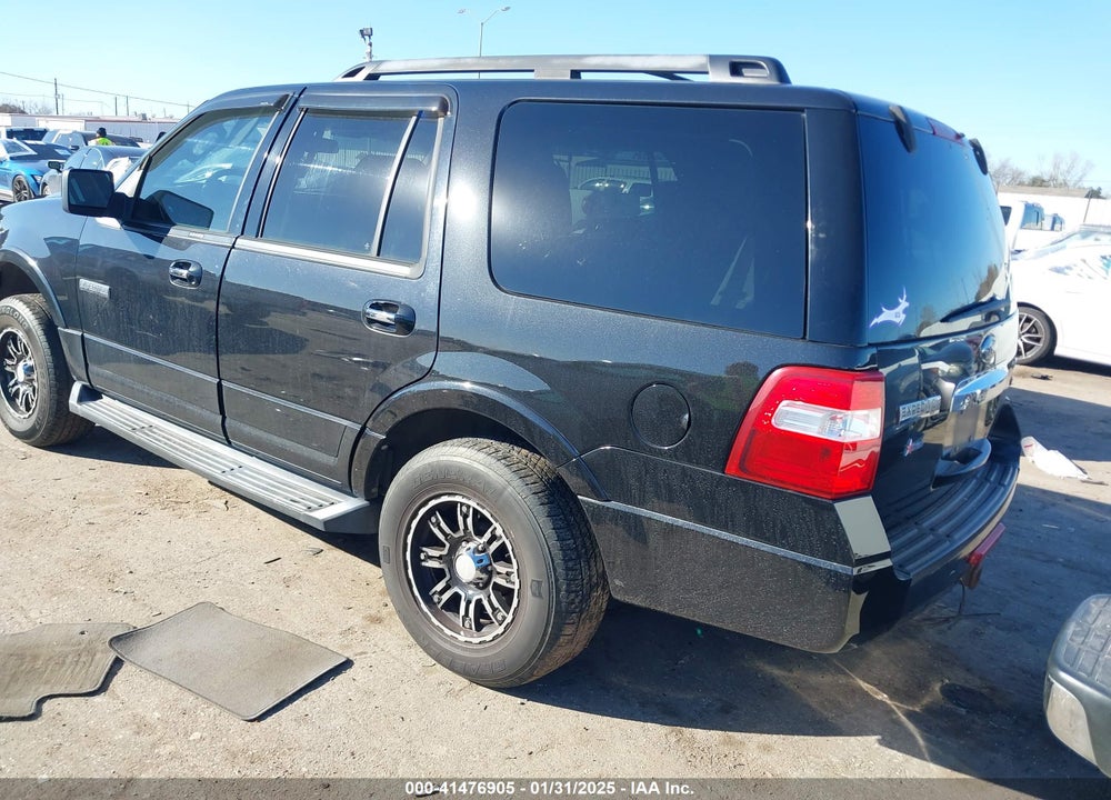 2010 FORD EXPEDITION XLT VIN: 1FMJU1F51AEA07105