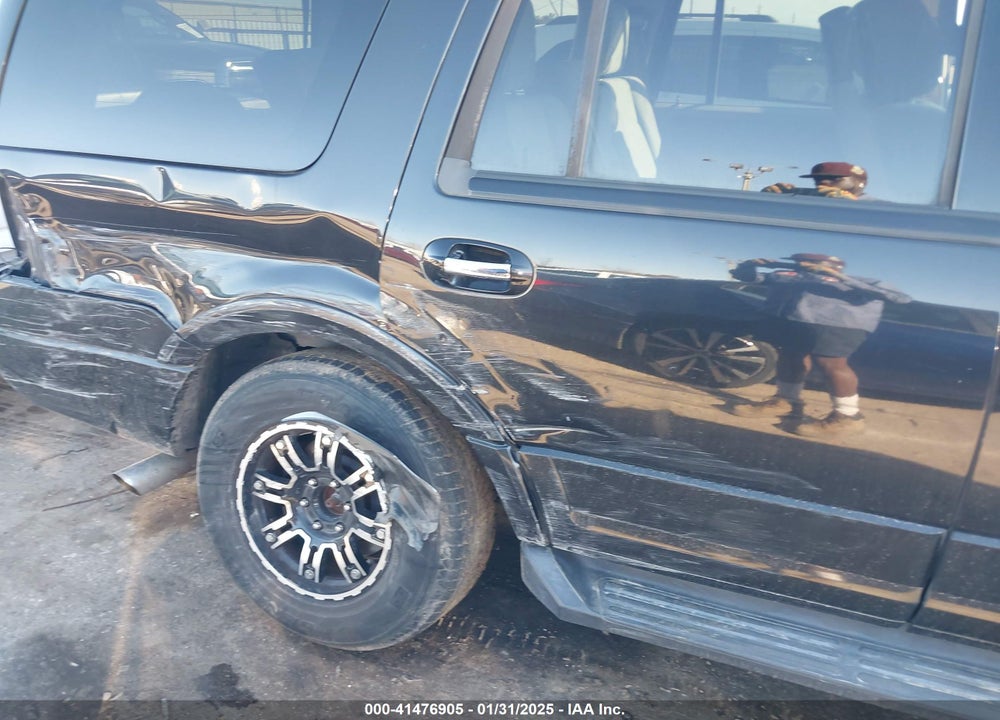 2010 FORD EXPEDITION XLT VIN: 1FMJU1F51AEA07105