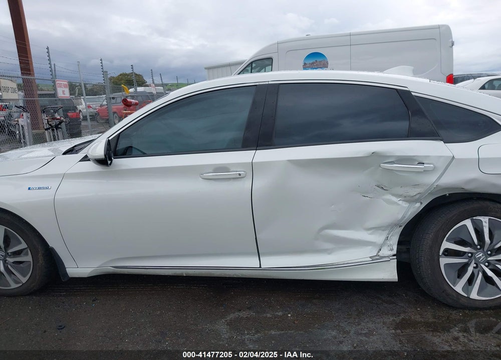 2018 HONDA ACCORD HYBRID VIN: 1HGCV3F94JA014177