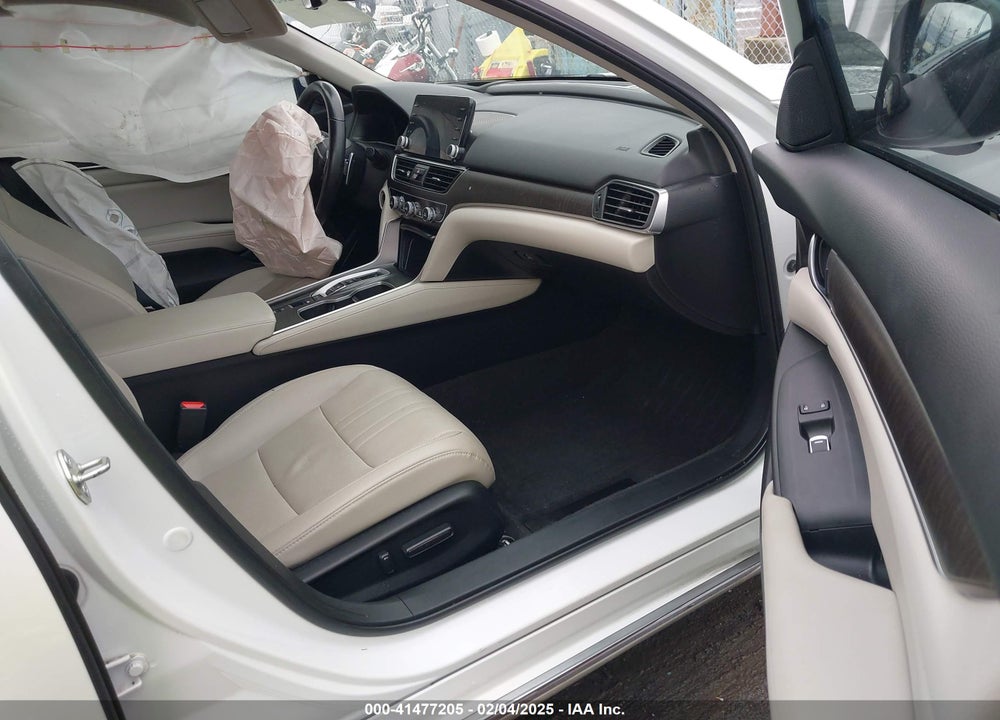 2018 HONDA ACCORD HYBRID VIN: 1HGCV3F94JA014177