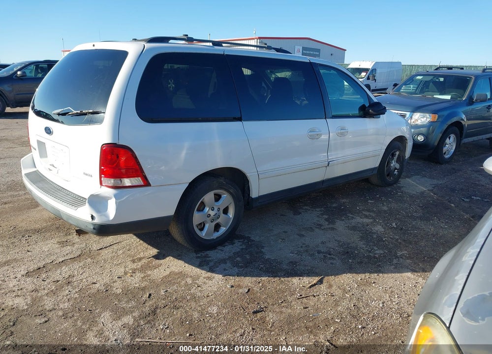 2005 FORD FREESTAR SES VIN: 2FMZA57625BA90765