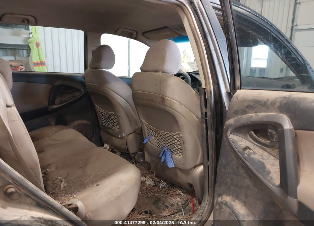 2007 TOYOTA RAV4 VIN: JTMBD31V576027470
