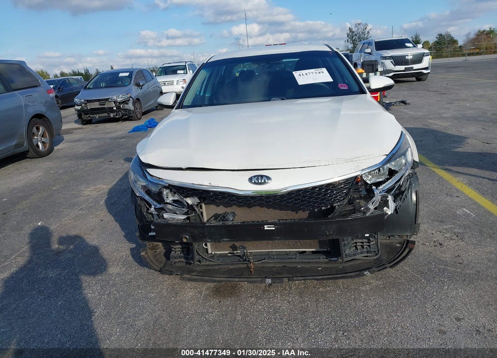 2018 KIA OPTIMA VIN: KNAGT4L37J5205237