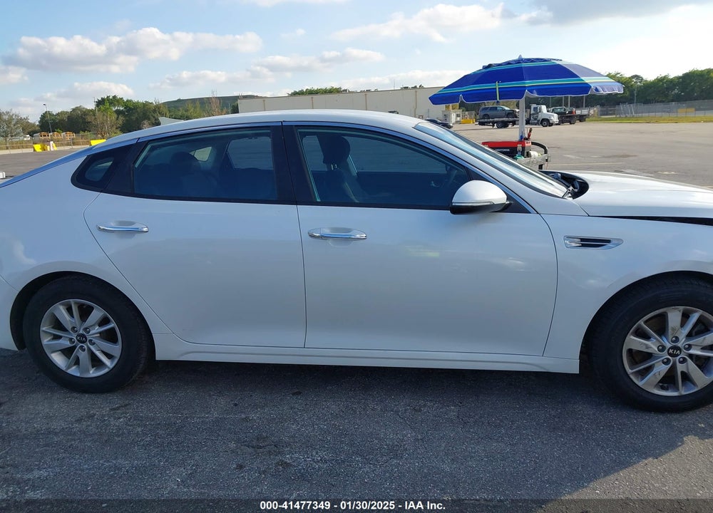 2018 KIA OPTIMA VIN: KNAGT4L37J5205237