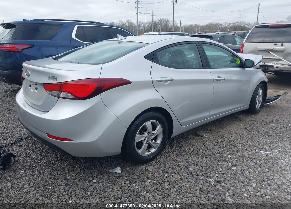 2015 HYUNDAI ELANTRA VIN: KMHDH4AE3FU326903