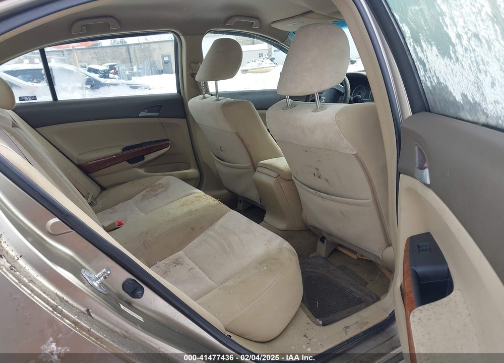 2008 HONDA ACCORD 2.4 LX VIN: JHMCP26398C072555